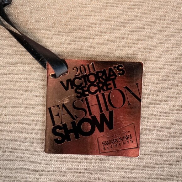 Victoria's Secret LimitedEdition Swarovski Bra 34B - Picture 7 of 8